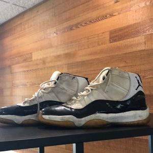 Jordan retro 11 Concord size 10.5